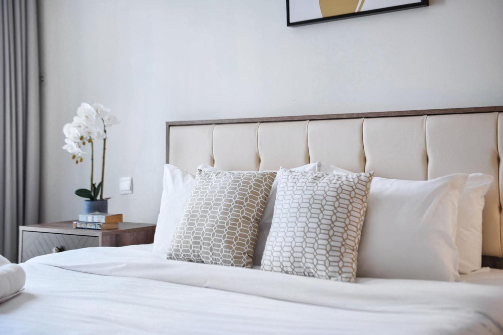 Majestic At Creek Residences Apartment