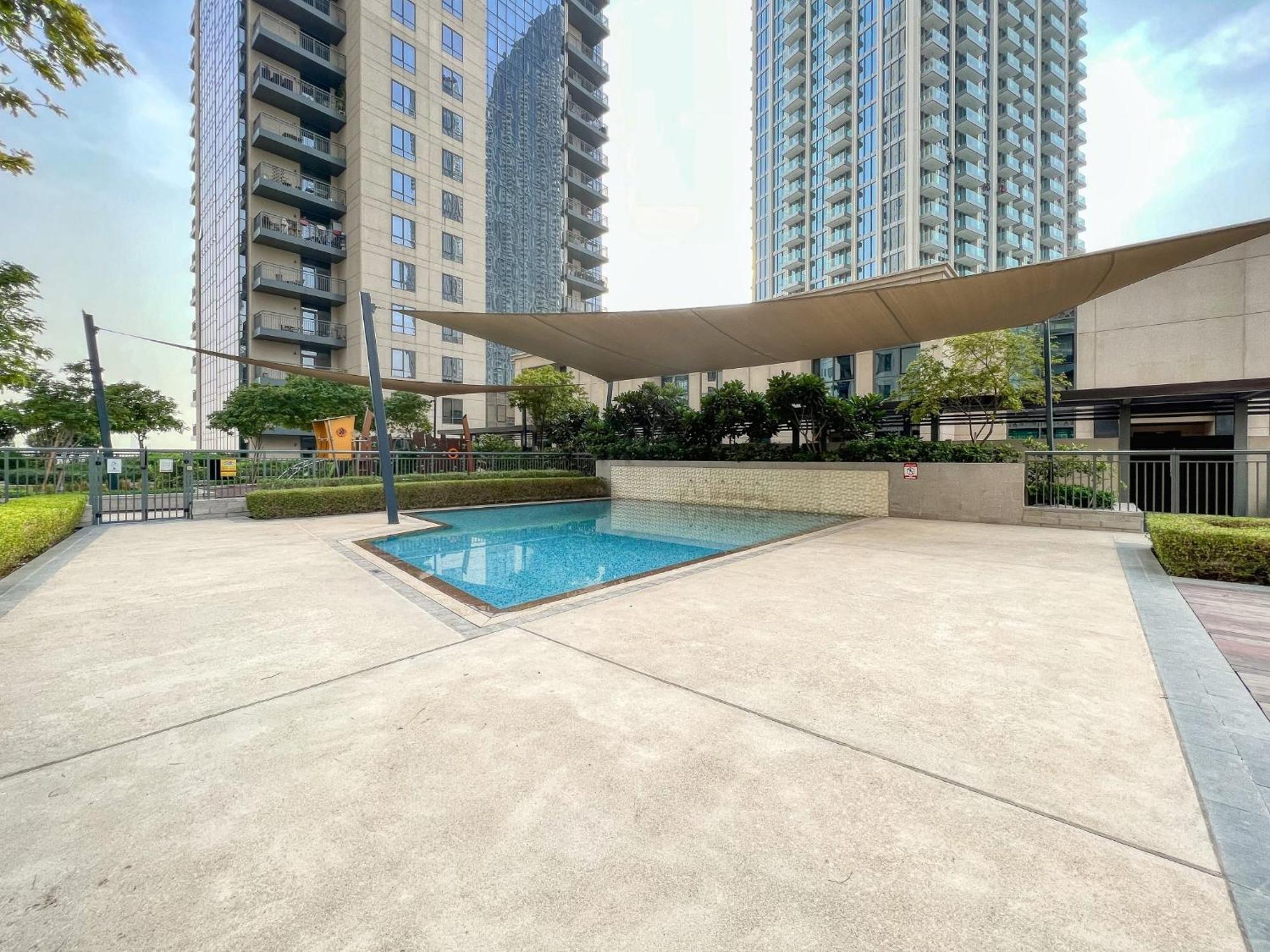 Majestic At Creek Residences Apartment *